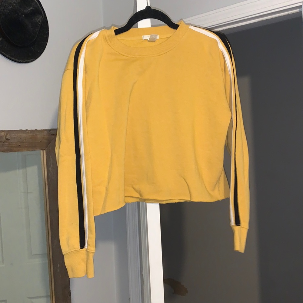 Cropped sporty sweatshirt